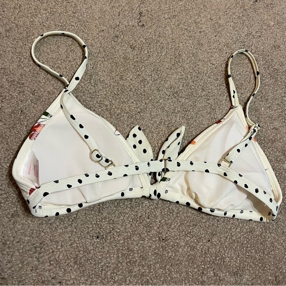 Xhilaration cream Floral Bikini Top Size Large - Picture 3 of 4